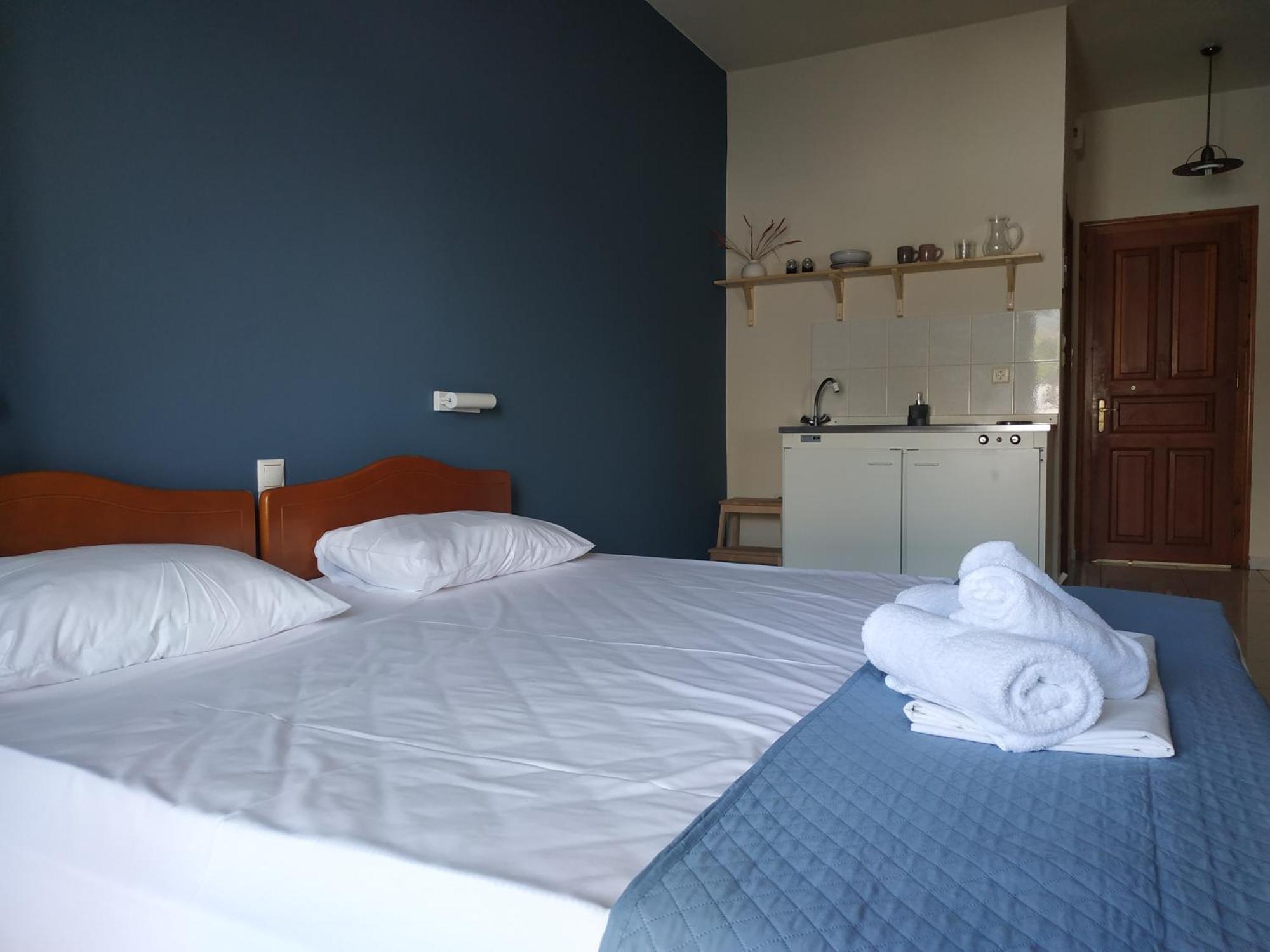 Apartments By Evita'S Resort Poros Town Exterior photo